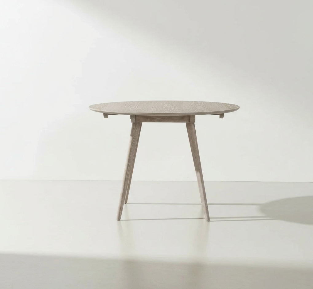 Leggero Table
